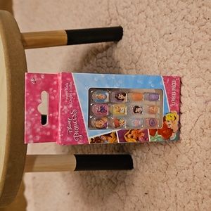 ⚠️10 For $25⚠️♡Princess Press on Nails 12pk in Box